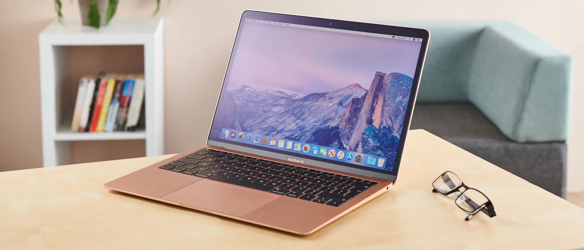 Which Macbook should I rent? MacBook Air vs MacBook Pro