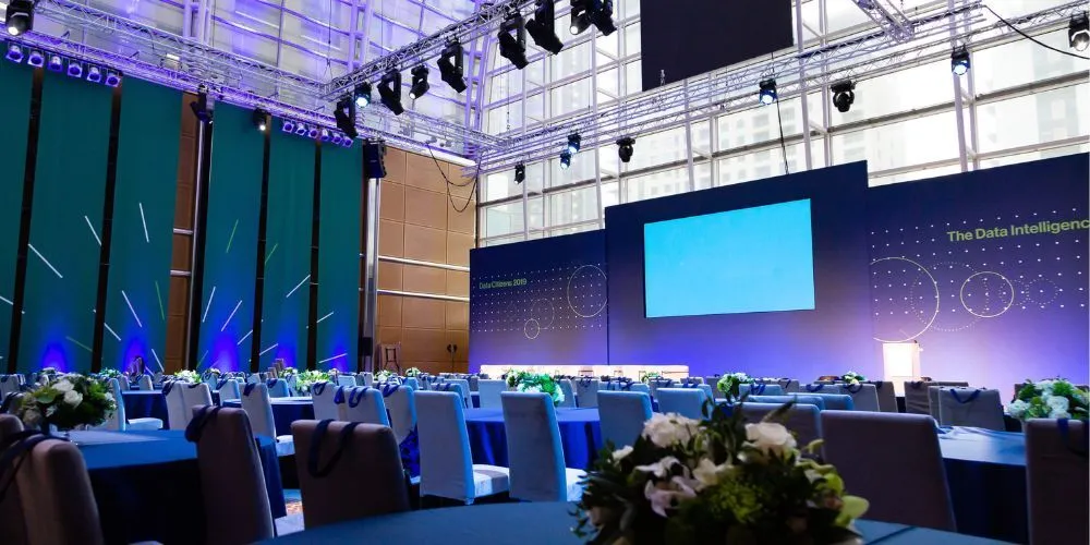 Optimizing Corporate Events: Renting Tech Enhances Corporate Event Productivity